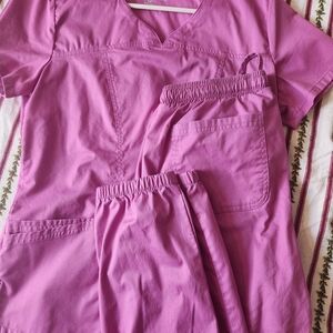 Women's Pink Scrub Set